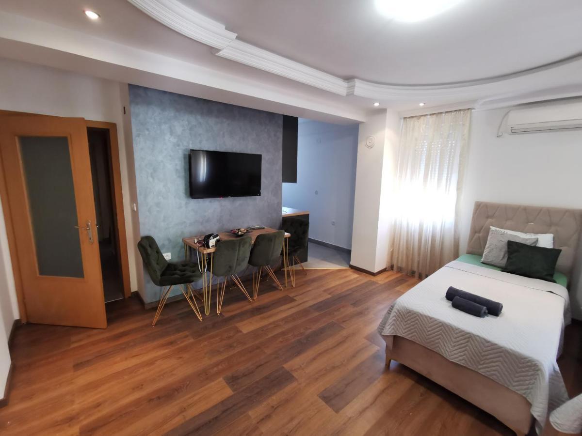 House Petar Apartment โอครีด ภายนอก รูปภาพ